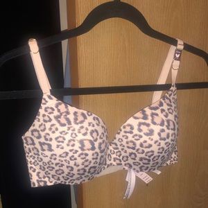 Victoria’s Secret incredible Demi bra